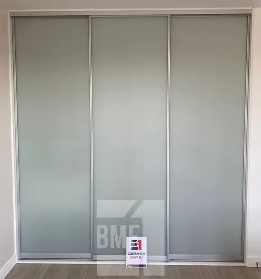 Шкаф купе встроенный в спальную № 36257